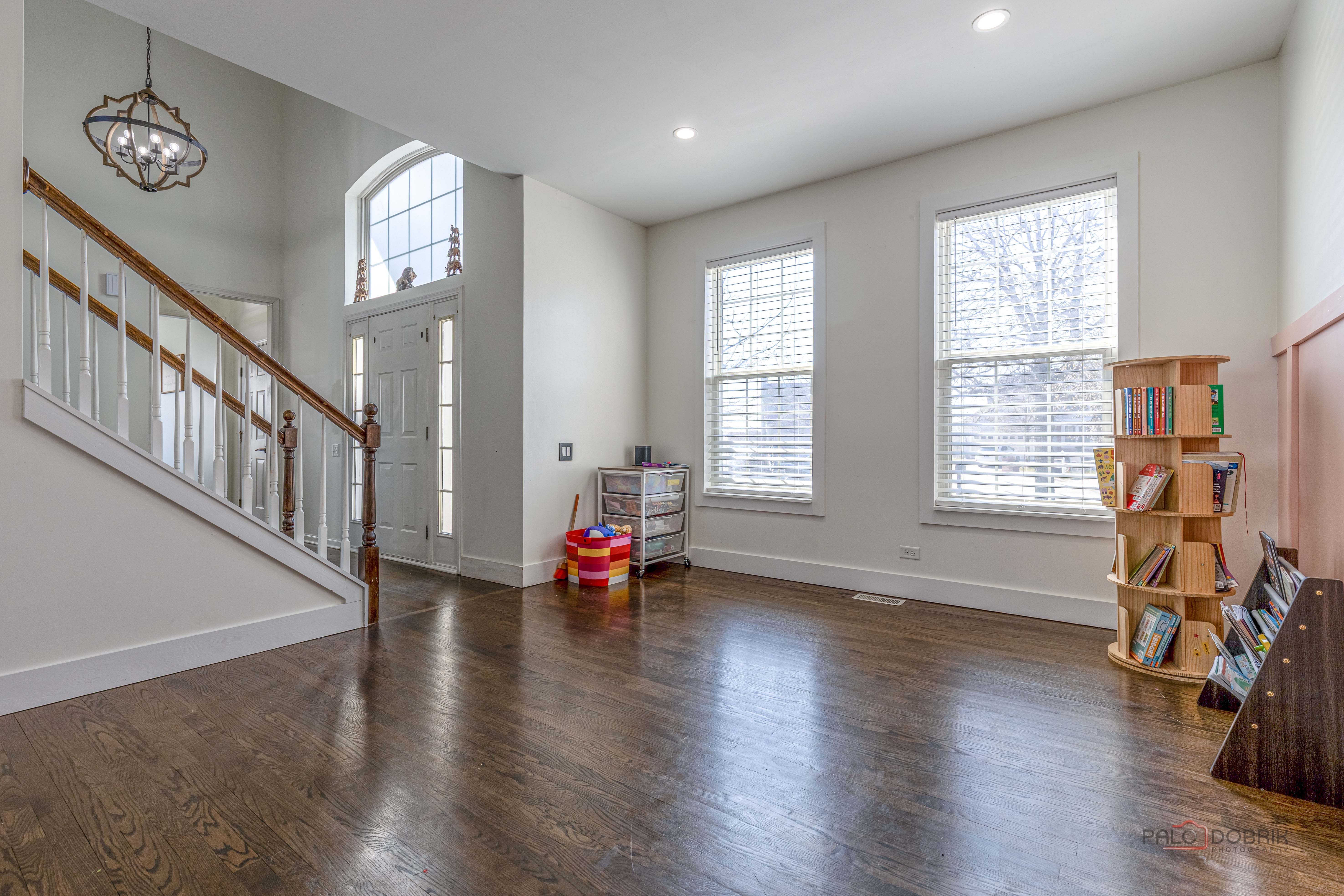 2212 Baxter Court Elgin, IL 60123 - Photo 7 of 46