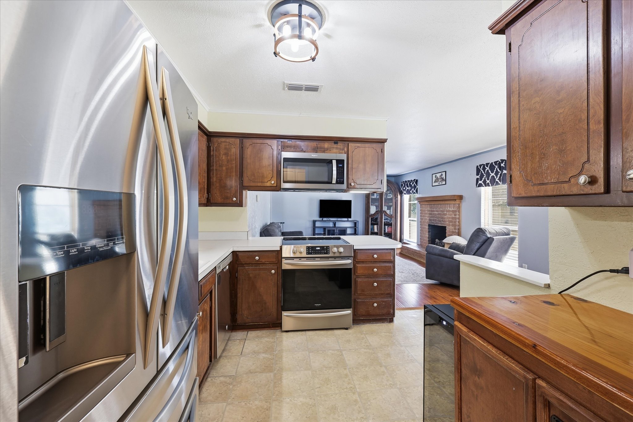 892 Highland Circle Springtown, TX 76082 - Photo 14 of 36 Gallery Image 14
