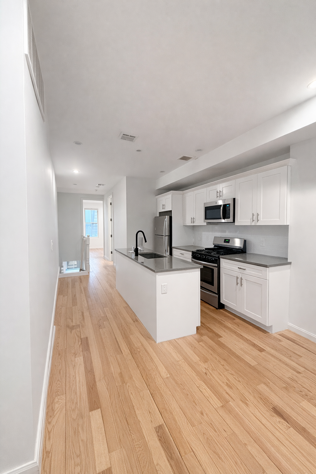 754 Lafayette Avenue, Unit 1 Brooklyn, NY 11221 - Photo 2 of 8