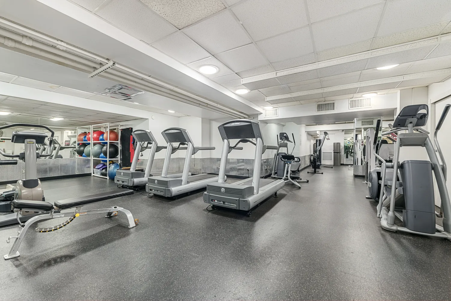 $695,000 | 205 3rd Avenue, Unit 12P | Gramercy