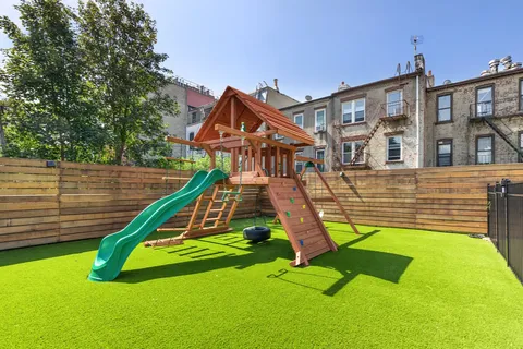$1,195,000 | 575 4th Avenue, Unit 3F | Park Slope