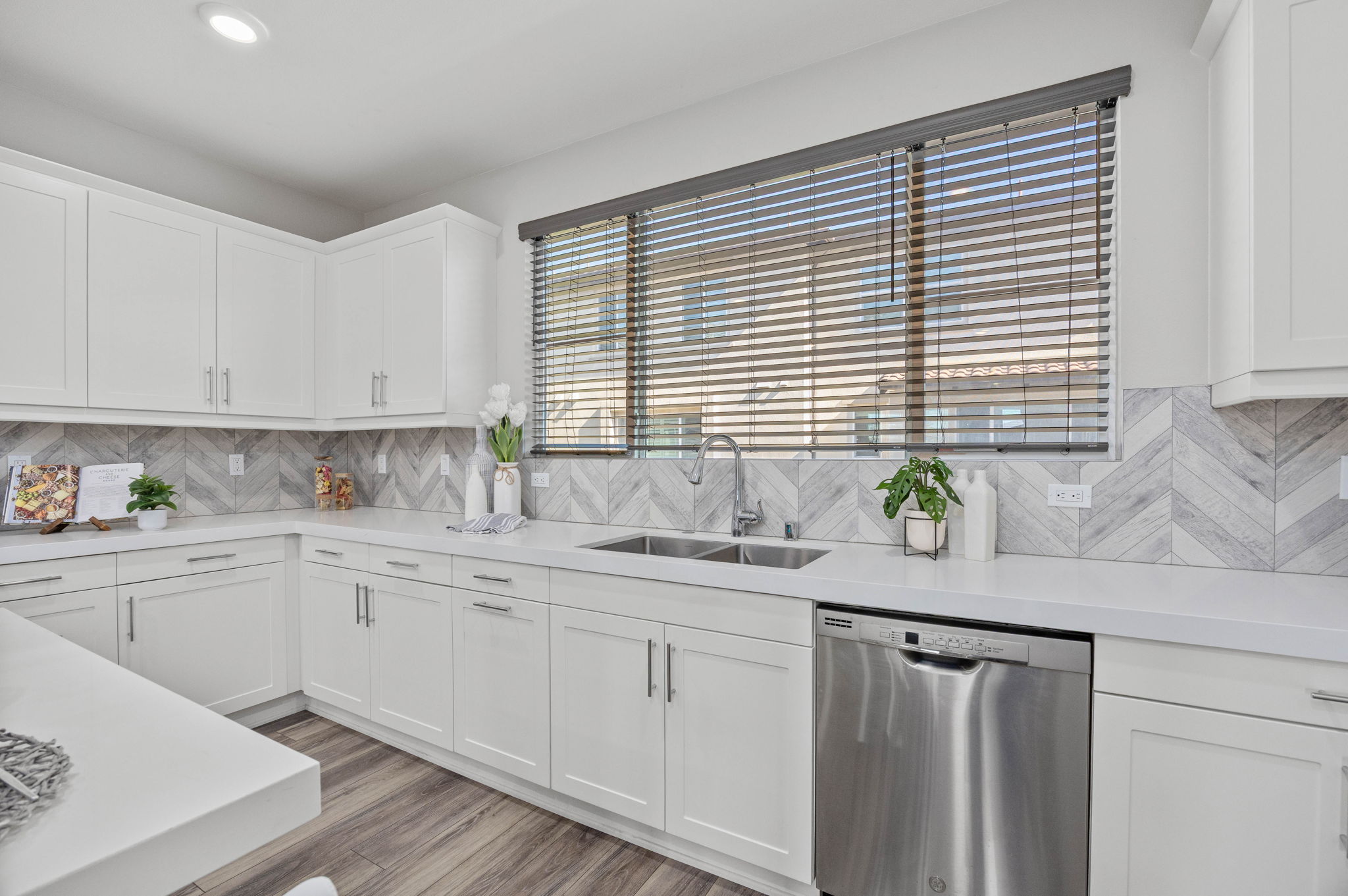 3574 Conner Way Oceanside, CA 92056 - Photo 10 of 36