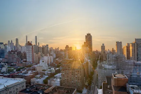 $1,650,000 | 515 East 79th Street, Unit 15A | Upper East Side