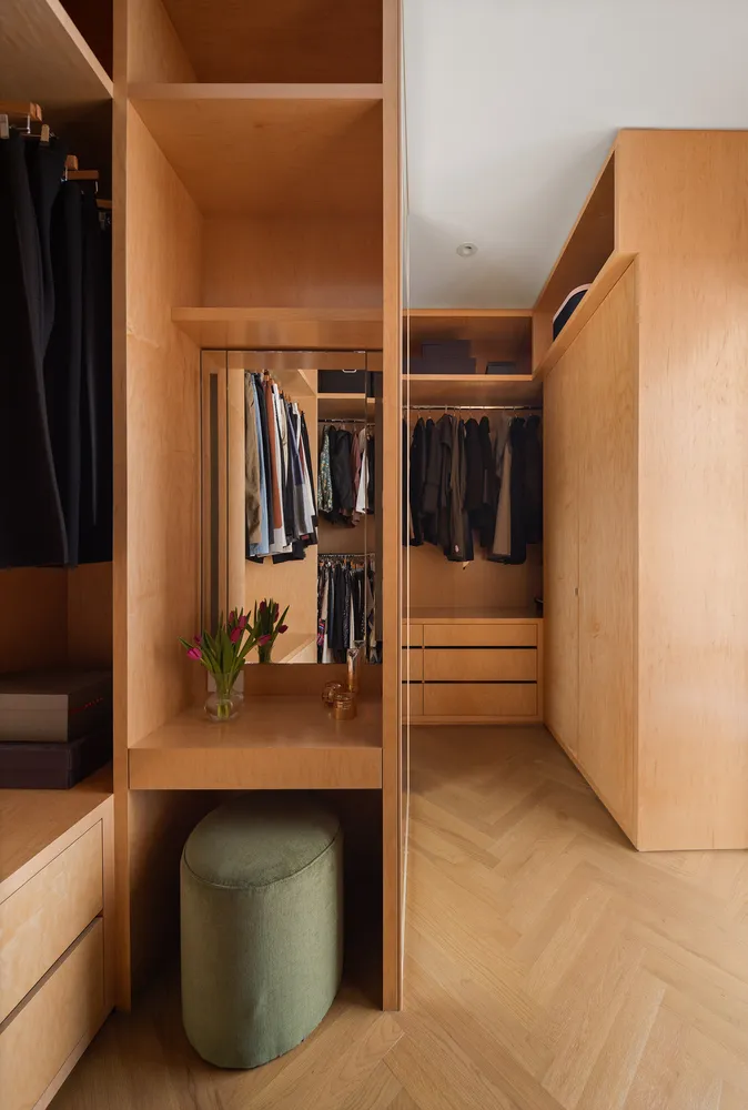 a balcony with view of outdoor space