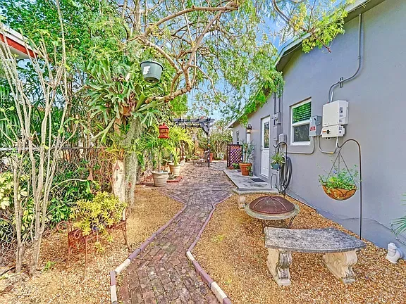 $630,000 | 381 Northeast 42nd Street, Oakland Park, FL 33334