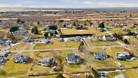 $1,295,000 | 30 Indian Road, Little Compton, RI 02837