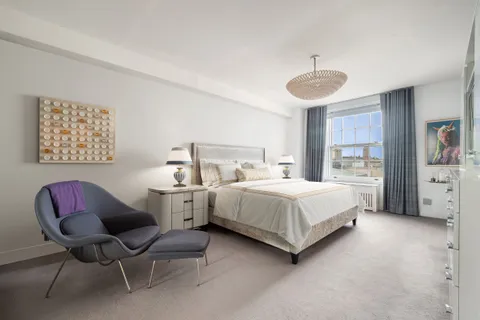 $7,950,000 | 1016 5th Avenue, Unit 9A | Upper East Side
