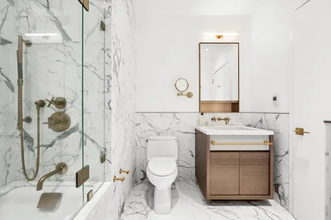 $1,595,000 | 305 East 51st Street, Unit 11D | Midtown East