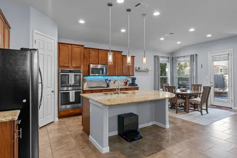 $445,000 | 2902 Tempe Drive, Leander, TX 78641