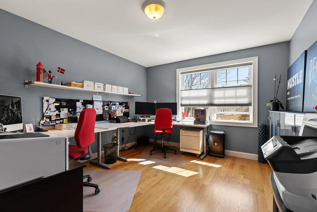 91 Hibbert Street Arlington, MA 02476 - Photo 22 of 31