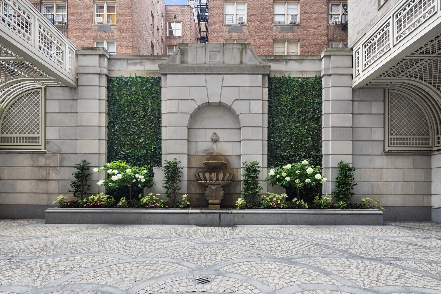 $8,995,000 | 20 East End Avenue, Unit 10A | Upper East Side