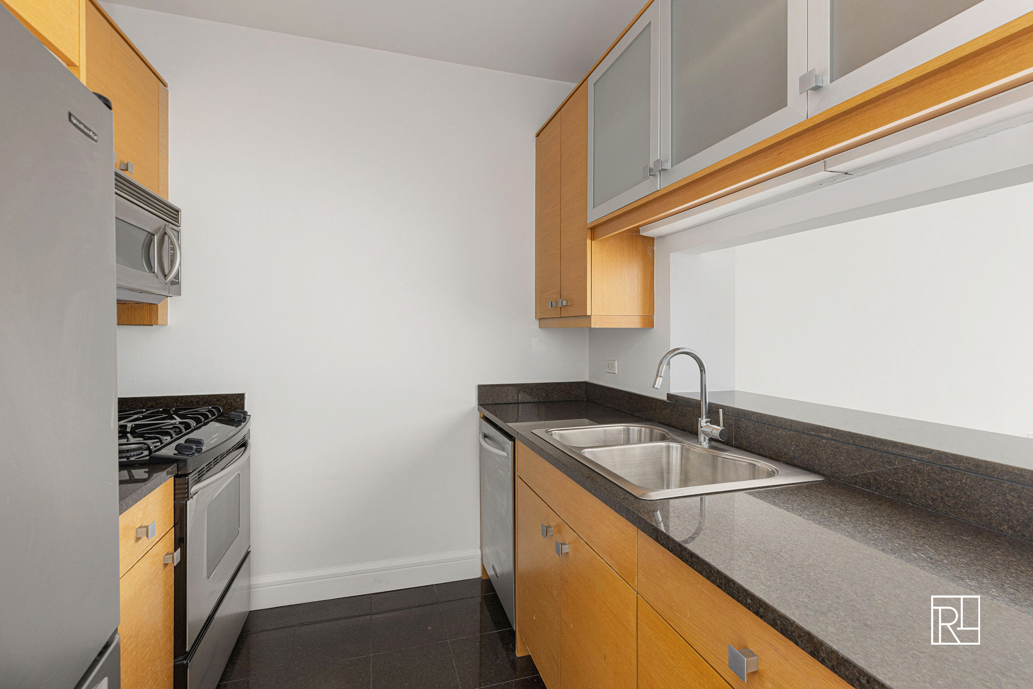 120 Riverside Boulevard, Unit 7U Manhattan, NY 10069 - Photo 9 of 21
