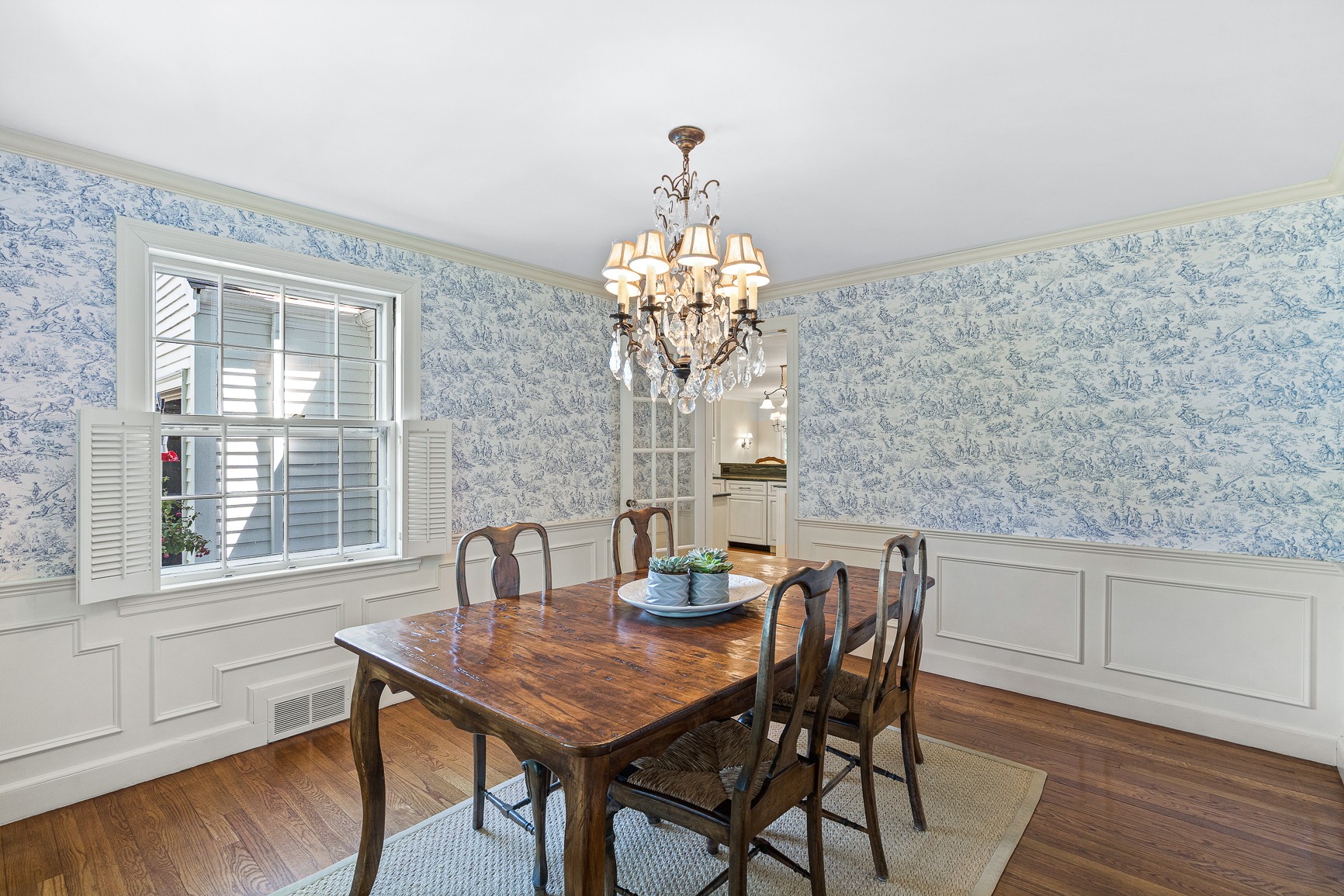 10 Lincoln Circle Wellesley, MA 02481 - Photo 17 of 61