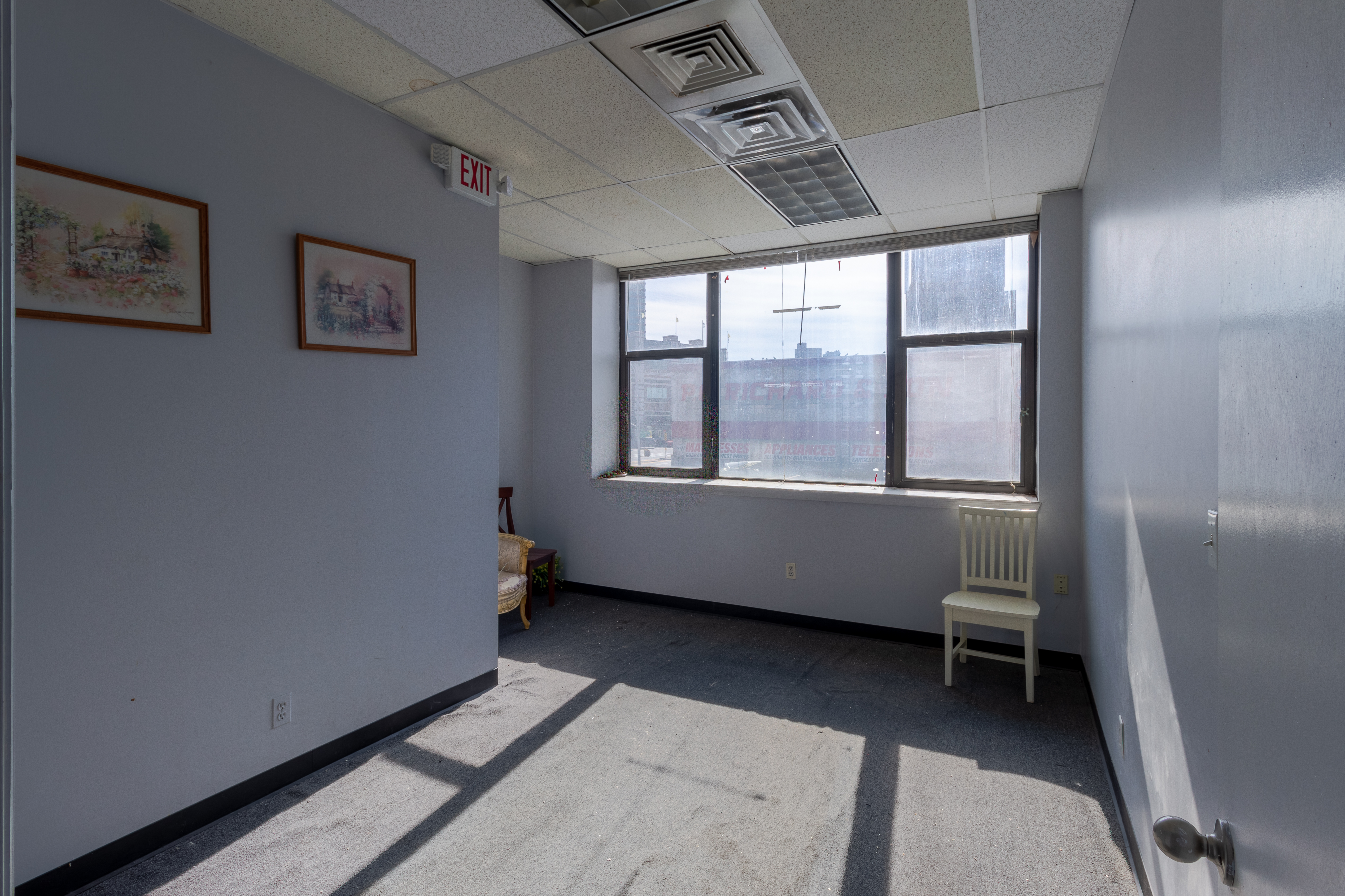 22 4th Avenue Brooklyn, NY 11217 - Photo 2 of 12 a room with window