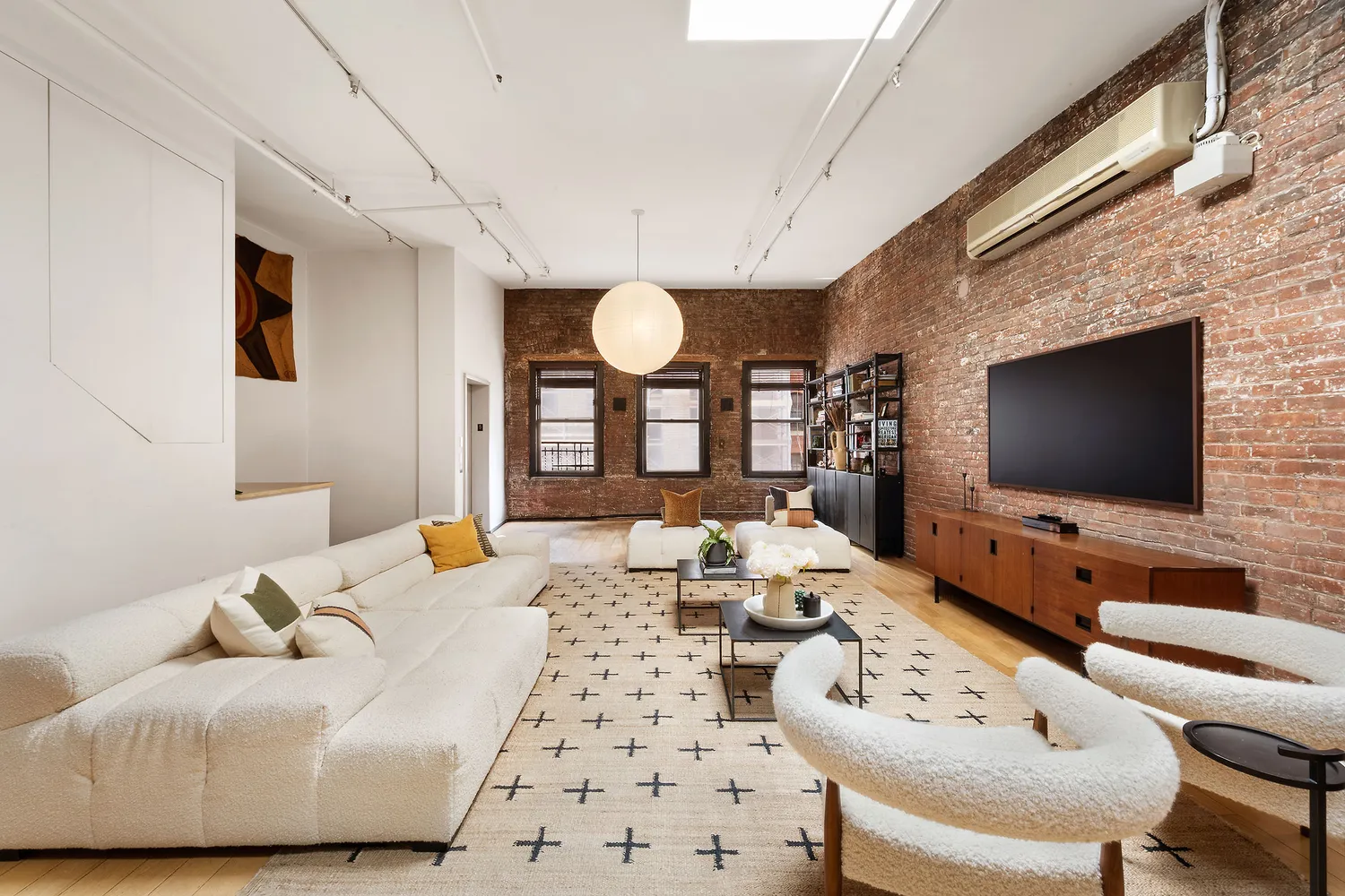 $11,500 | 462 Greenwich Street, Unit 5 | TriBeCa