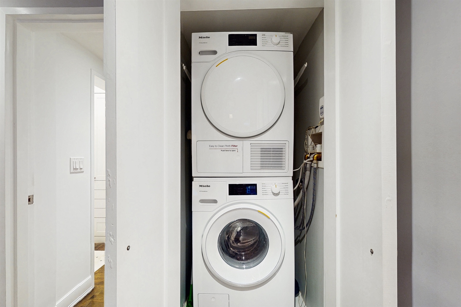 136 East 56th Street, Unit 16B Manhattan, NY 10022 - Photo 10 of 11 a bathroom with a toilet and a sink