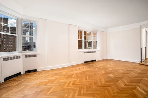 $475,000 | 140 Cabrini Boulevard, Unit 53 | Hudson Heights