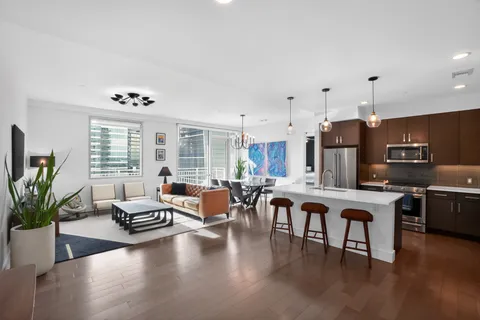 $1,290,000 | 222 West Avenue, Unit 1713, Austin, TX 78701