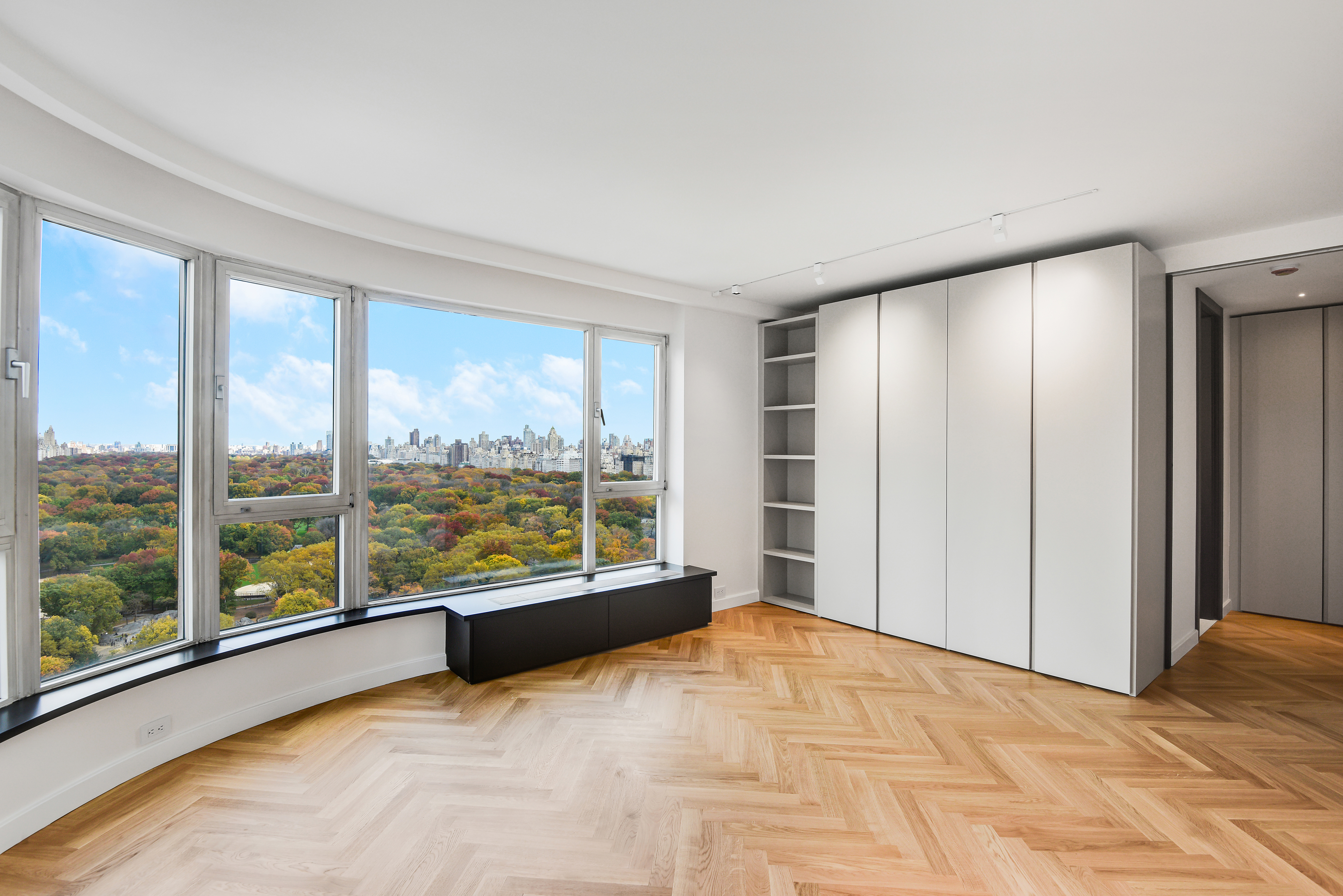 200 Central Park South, Unit 28B Manhattan, NY 10019 - Photo 9 of 21