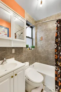 $649,000 | 242 West 104th Street, Unit 4EF | Upper West Side