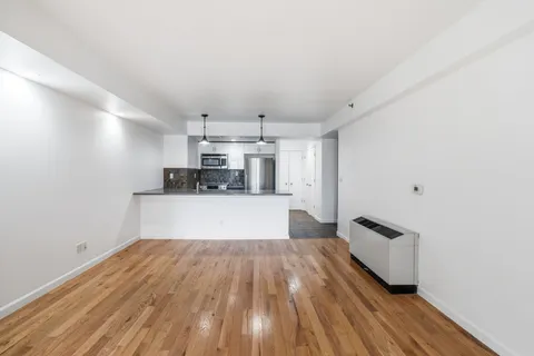 $725,000 | 189 Avenue C, Unit 6C | East Village