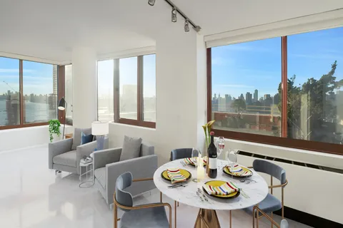 $920,000 | 4-74 48th Avenue, Unit PH1A | Long Island City