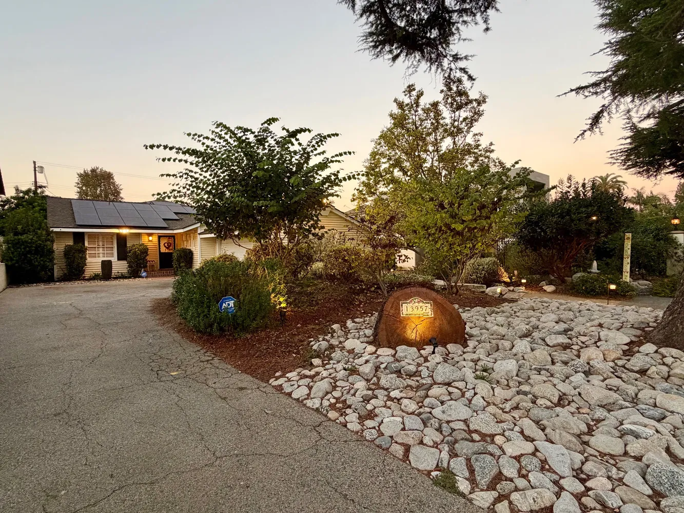 $1,625,000 | 13957 Chandler Boulevard, Sherman Oaks, CA 91401