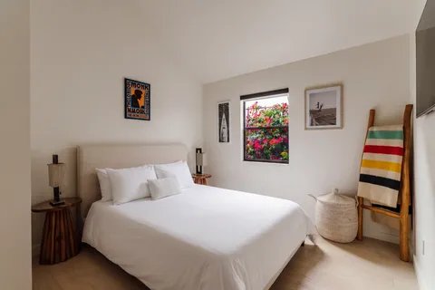 $2,100,000 | 8550 Ridpath Drive, Los Angeles, CA 90046