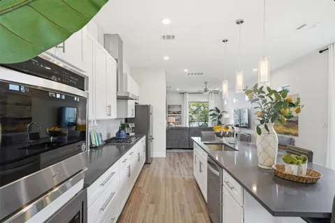 $1,400,000 | 4705 Louis Avenue, Unit A & B, Austin, TX 78721