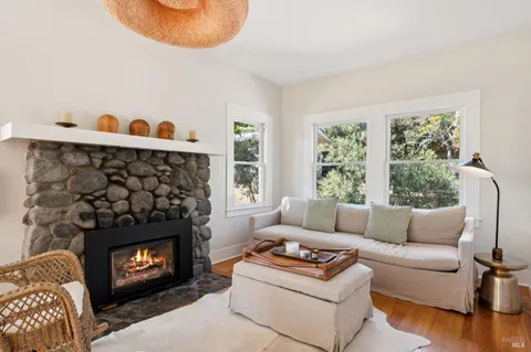 $3,680,000 | 40 Laurel Avenue, Stinson Beach, CA 94970