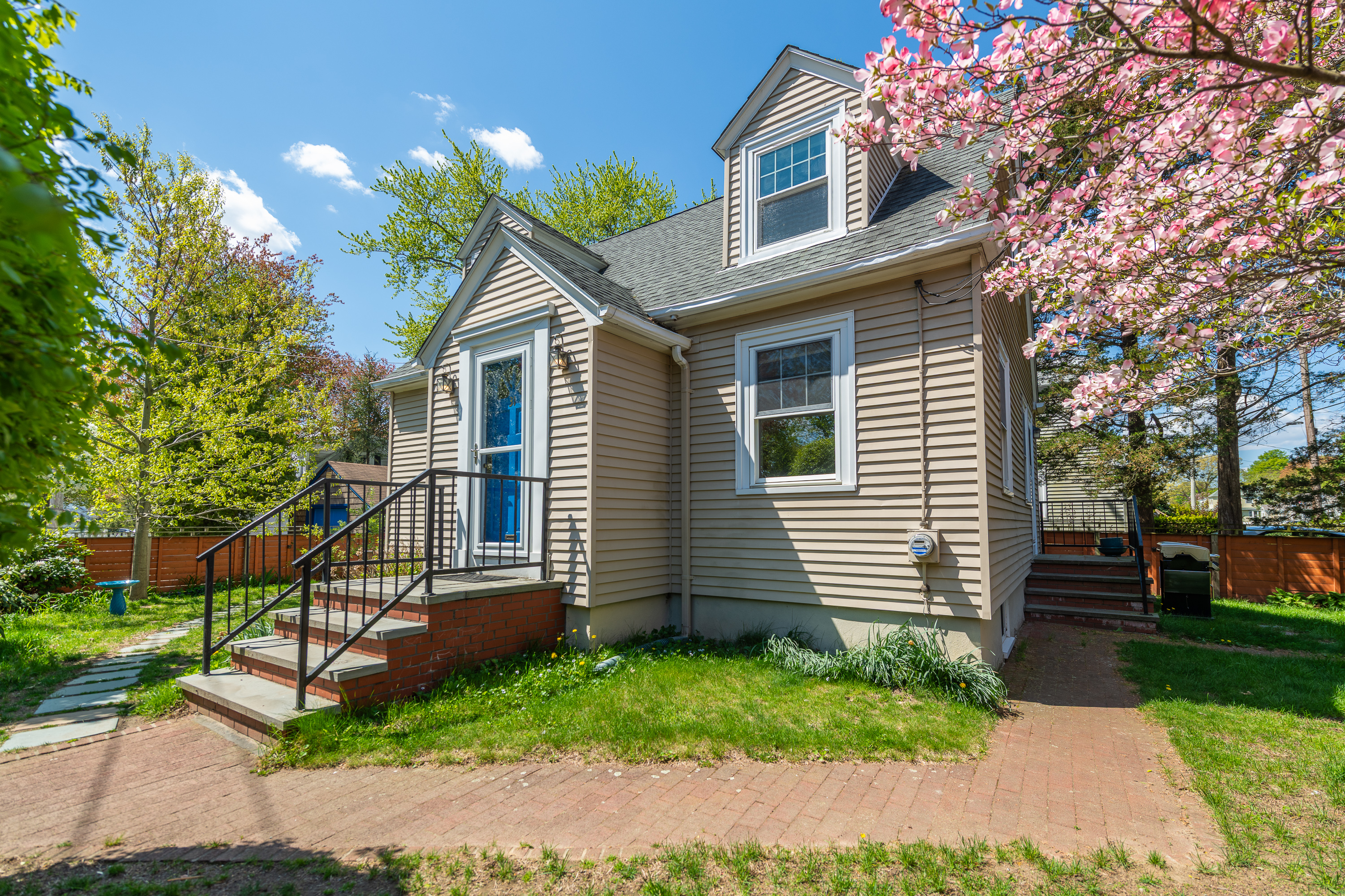 31 Errol Street Warwick, RI 02888 - Photo 27 of 38