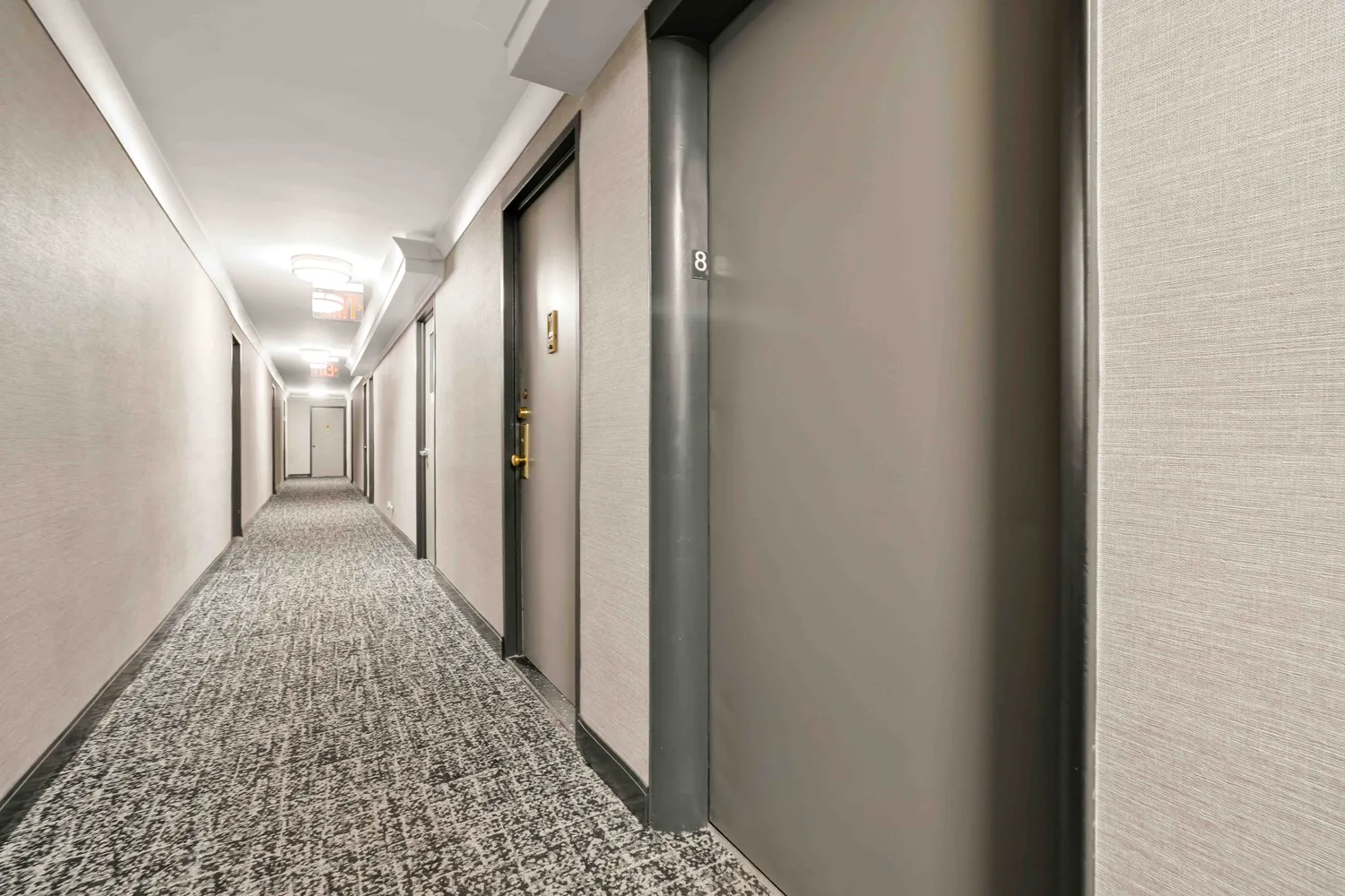 $950,000 | 370 Ocean Parkway, Unit 8H | Kensington