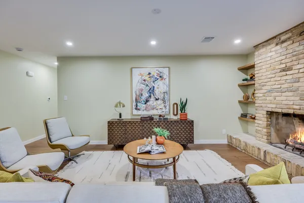 $1,499,900 | 2504 Deerfoot Trail, Austin, TX 78704