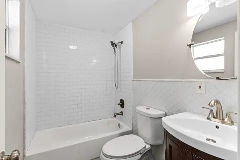 $325,000 | 1804 East Idlewild Avenue, Tampa, FL 33610