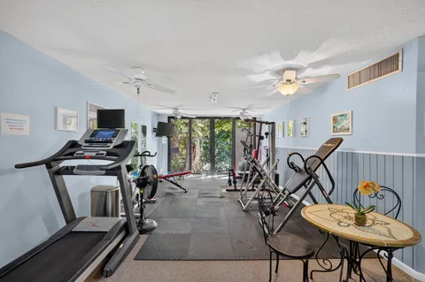 $190,000 | 1901 North Andrews Avenue, Unit 100, Wilton Manors, FL 33311