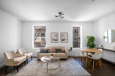$645,000 | 17 East 17th Street, Unit D4 | Prospect Park South
