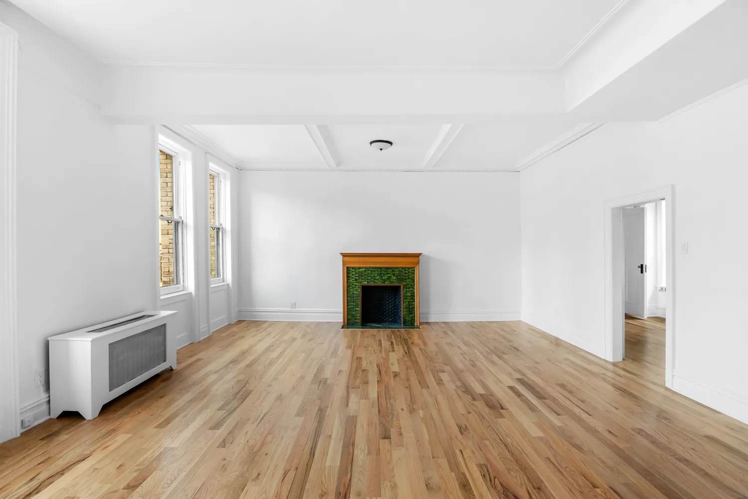 $8,500 | 50 East 96th Street, Unit 6D | Upper East Side