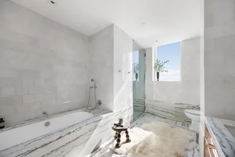 $4,250,000 | 45 East 22nd Street, Unit 32B | Flatiron