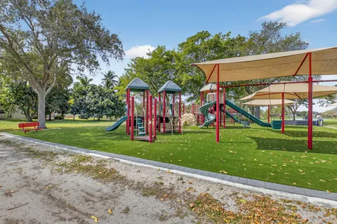 $2,000,000 | 2101 Northwest 25th Street, Boca Raton, FL 33431