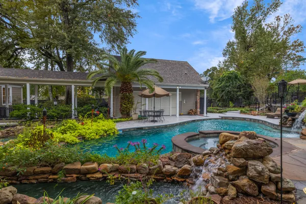 $1,395,000 | 105 Mill Valley Run, Lafayette, LA 70508