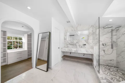 $3,950,000 | 939 West 47th Court, Miami Beach, FL 33140