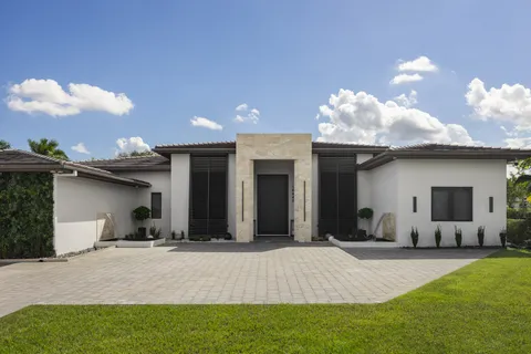 $3,599,000 | 14940 Southwest 16 Court, Davie, FL 33326