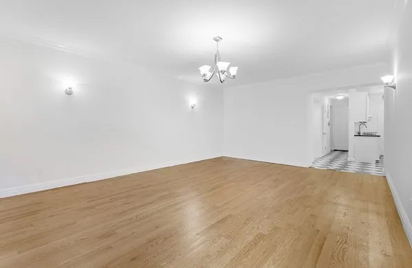 $5,000 | 330 East 58th Street, Unit 3E | Sutton Place