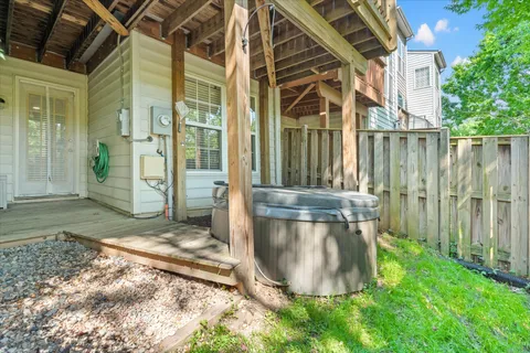 $719,000 | 5280 Kestrel Crossing Drive, Alexandria, VA 22312