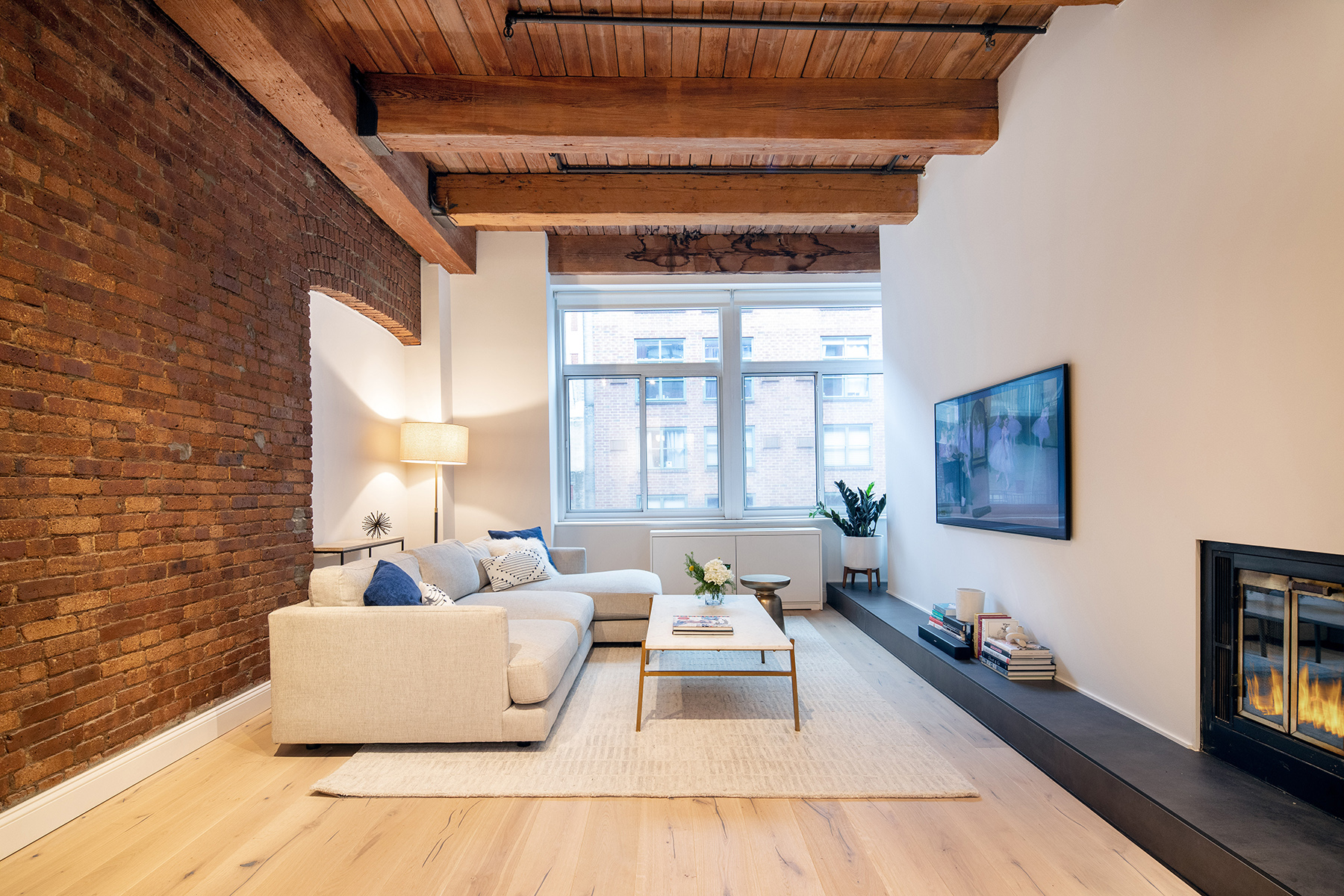 205 East 22nd Street, Unit 3D Manhattan, NY 10010 - Photo 2 of 11