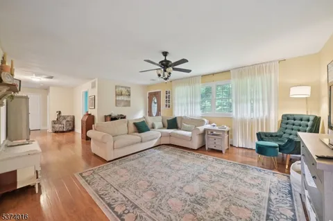 $4,000 | 2 Lyonsville Road, Boonton, NJ 07005