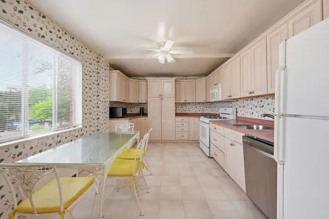 $485,000 | 5301 Westbard Circle, Unit 334, Bethesda, MD 20816
