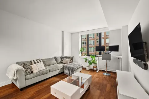 $3,800 | 42-14 Crescent Street, Unit 4C | Long Island City