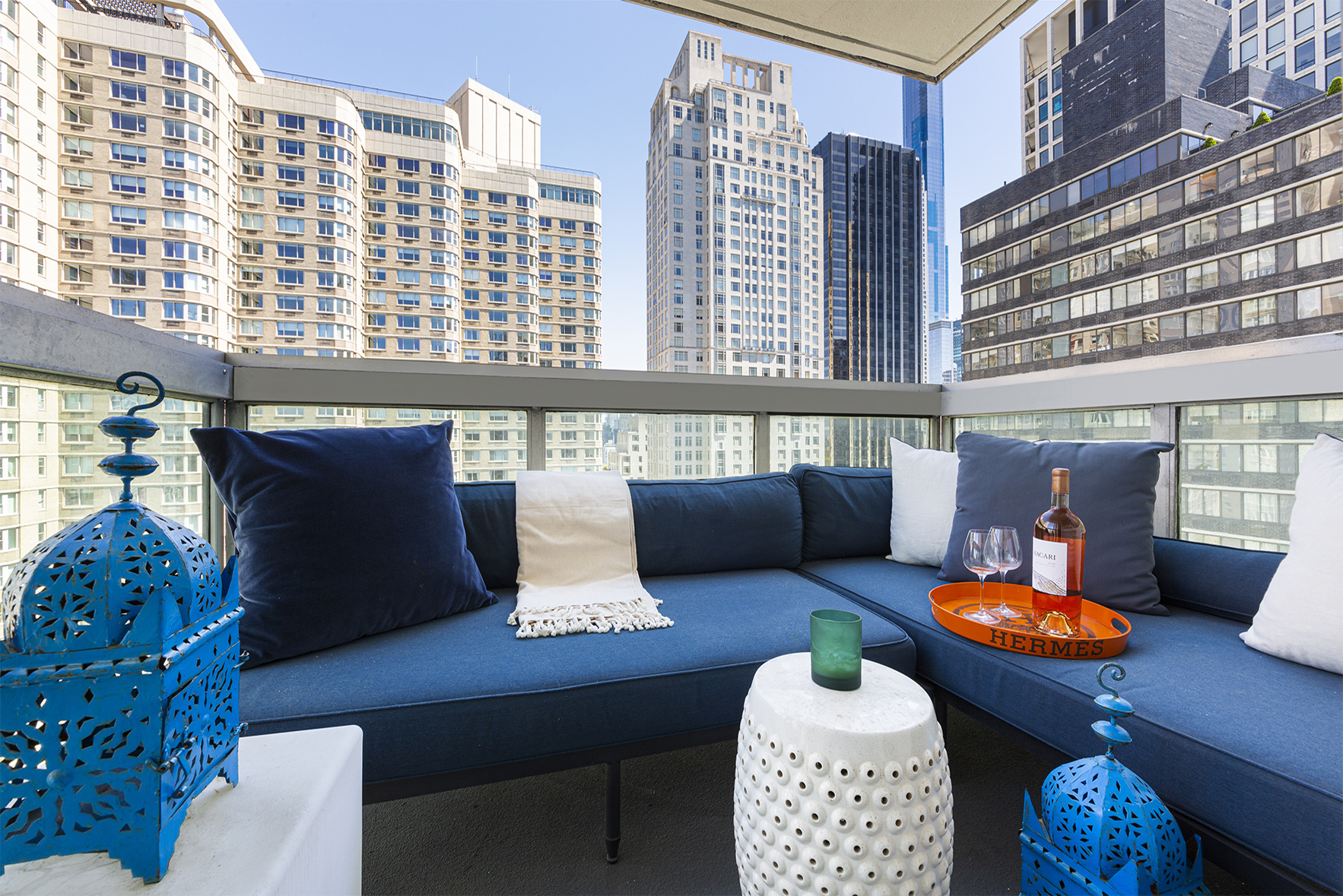 61 West 62nd Street, Unit 20D Manhattan, NY 10023 - Photo 2 of 8