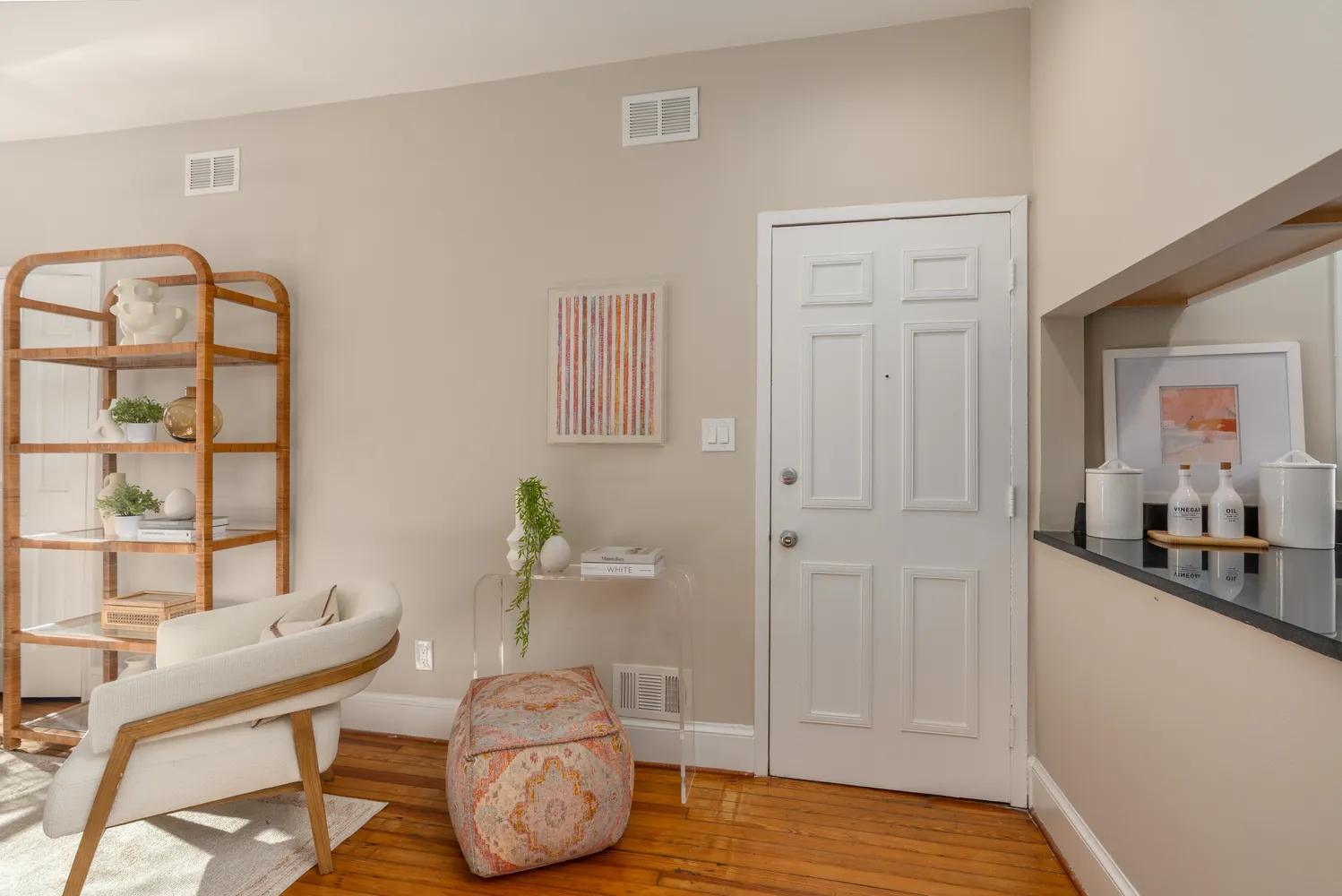 $350,000 | 1218 D Street Southeast, Unit 4, Washington, DC 20003